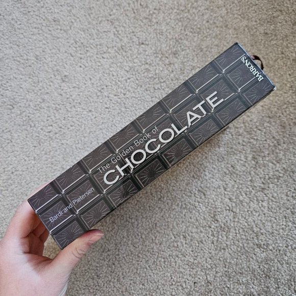 The Golden Book‎ of Chocolate by Carla Bardi, Claire Pietersen - Hardcover - Picture 2 of 7